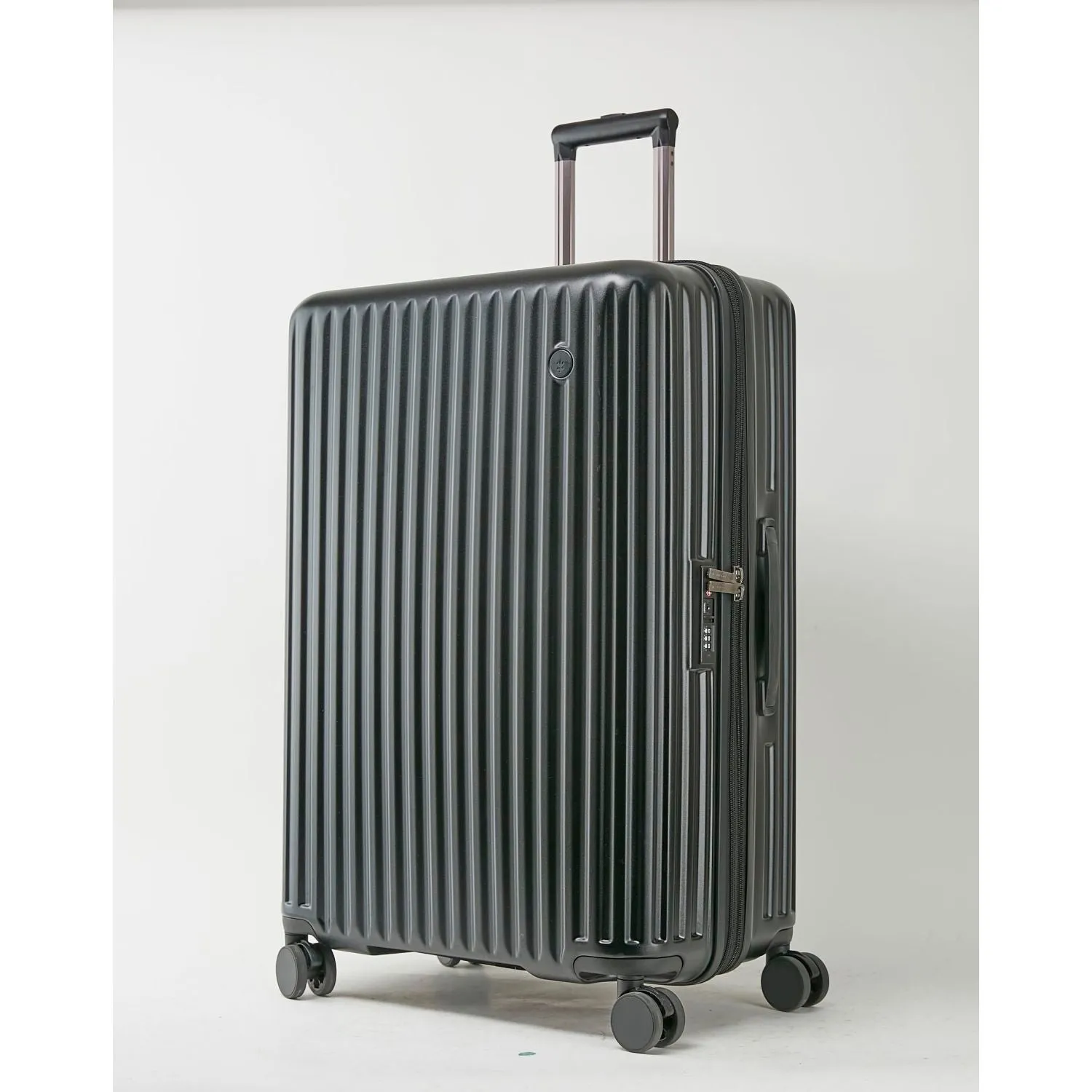 Conwood Pioneer Polycarbonate 24" Expandable Upright Luggage