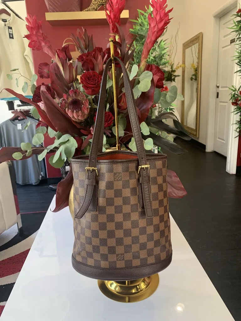 Louis Vuitton Ebene Bucket Marais Handbag