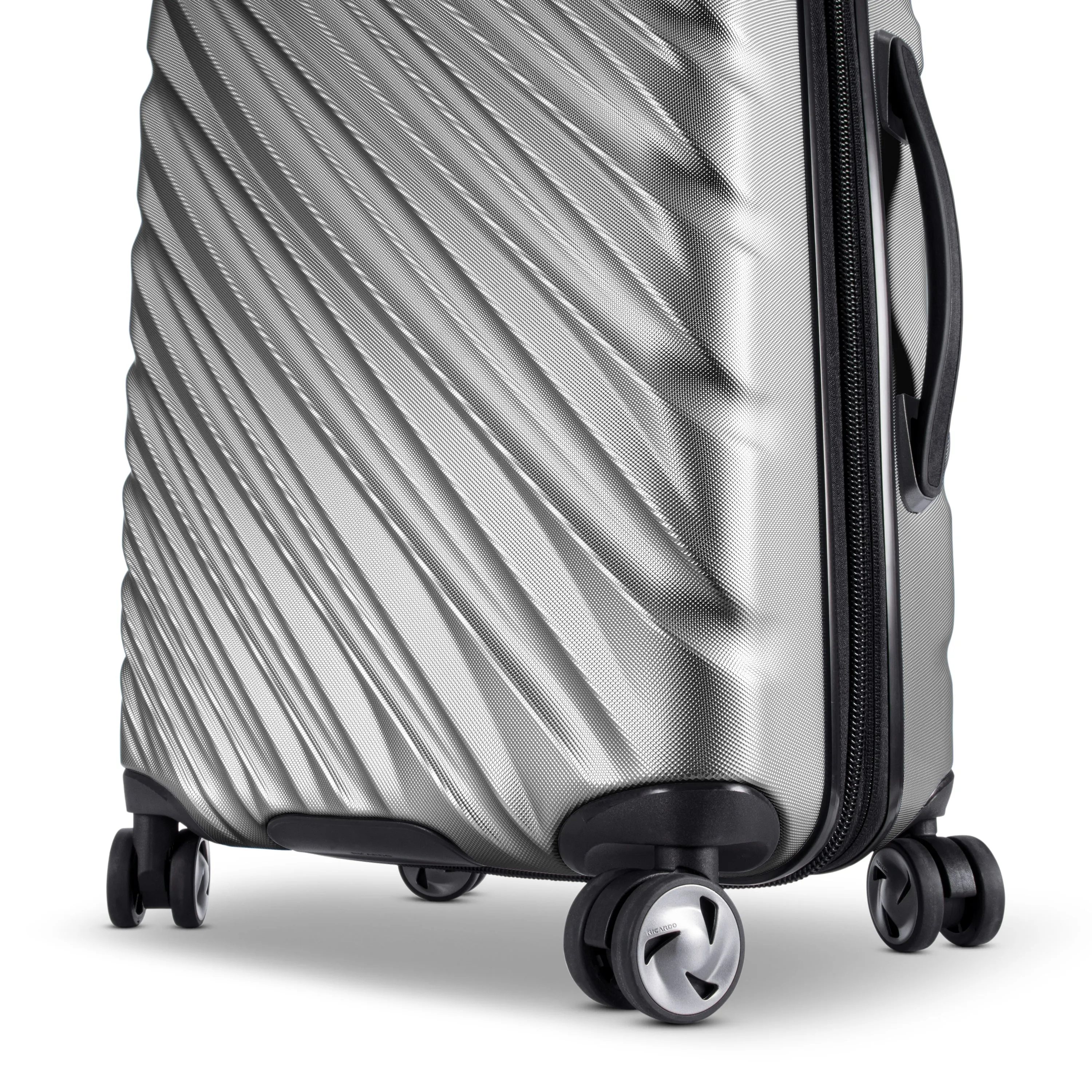 Ricardo Beverly Hills Mojave Expandable Large Luggage